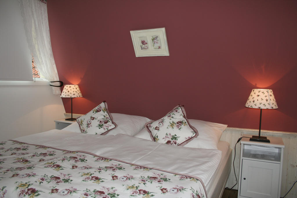 Landgasthof Friedl Hotell Sankt Lorenzen bei Knittelfeld Rum bild